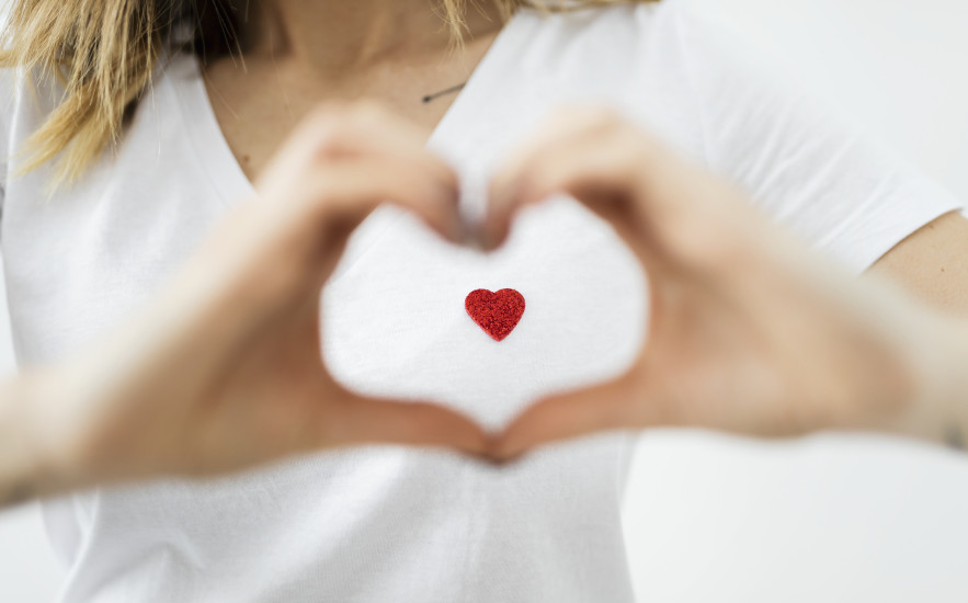 Szívbarát légzőgyakorlat a keringés javításáért – így végezd helyesen